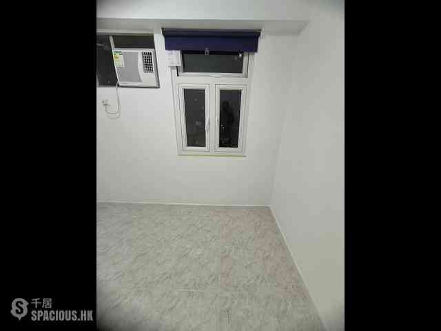 Chai Wan - Greenwood Terrace Block 4 05