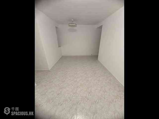 Chai Wan - Greenwood Terrace Block 4 14
