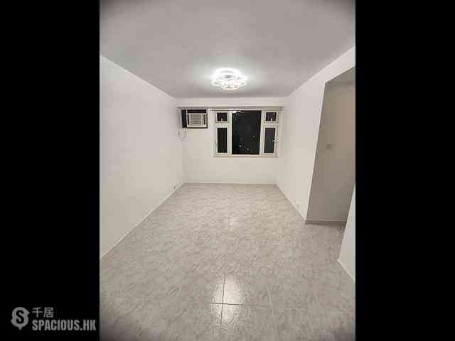 Chai Wan - Greenwood Terrace Block 4 15