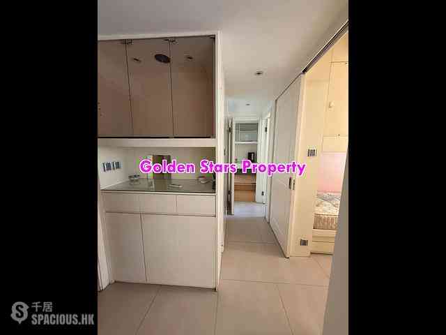 Sai Ying Pun - 224 Queen's Road West 04