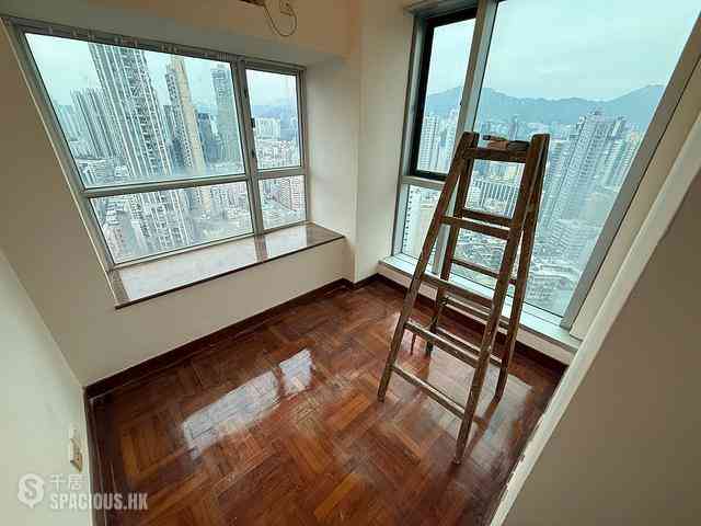 Mong Kok - Flourish Mansion 09