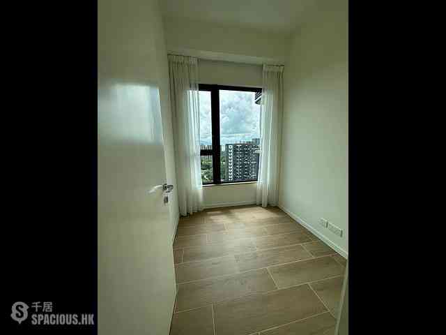 Gold Coast / So Kwun Wat - Oma Oma 07