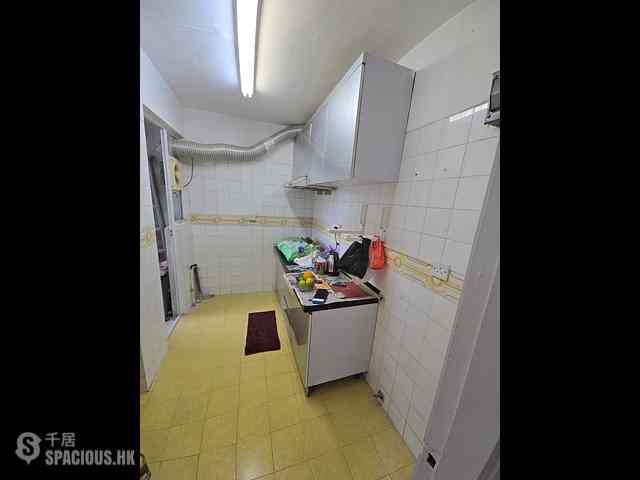 Tai Koo Shing - Tai Koo Shing Tsui Woo Terrace Tung Ting Mansion 04