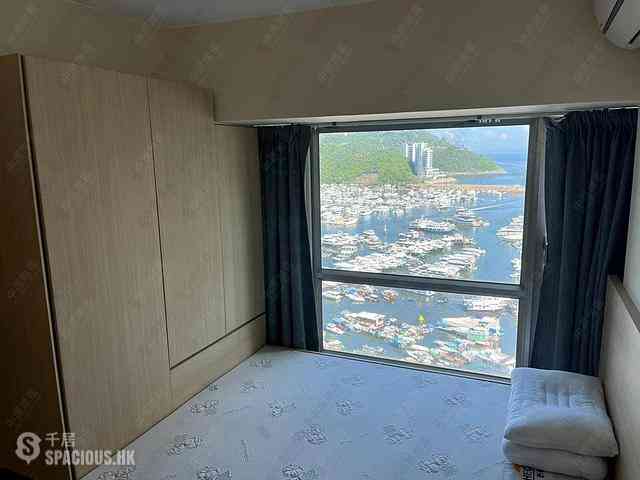 Ap Lei Chau - Sham Wan Towers Block 3 01