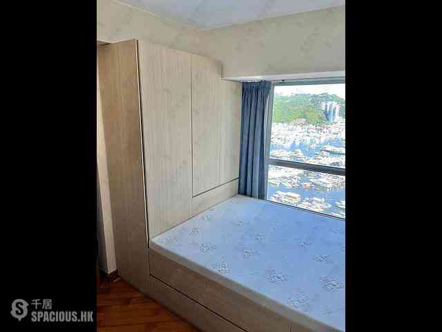 Ap Lei Chau - Sham Wan Towers Block 3 02