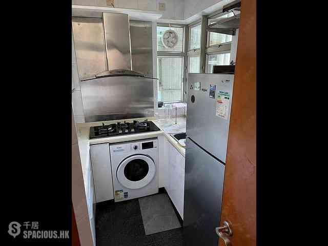 Ap Lei Chau - Sham Wan Towers Block 3 04