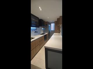 Braemar Hill - Maiden Court Block B 03