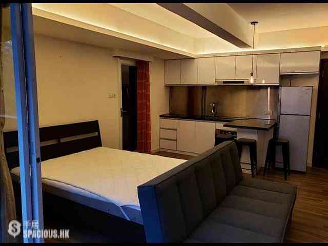 Central - 75, Hollywood Road 04