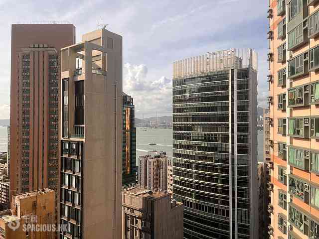 Sheung Wan - Queen's Terrace Block 2 01