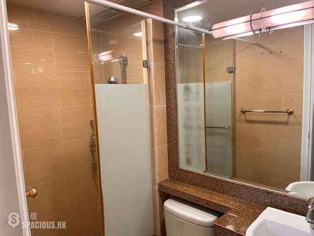 Sheung Wan - Queen's Terrace Block 2 05