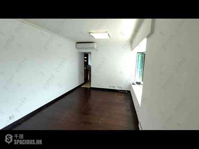 Siu Sai Wan - Island Resort Block 2 02