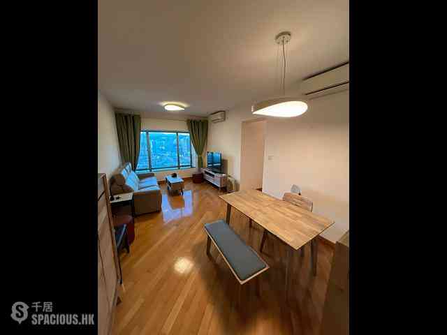 West Kowloon - Sorrento Phase 1 Block 6 01