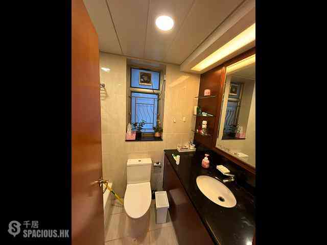 West Kowloon - Sorrento Phase 1 Block 6 05