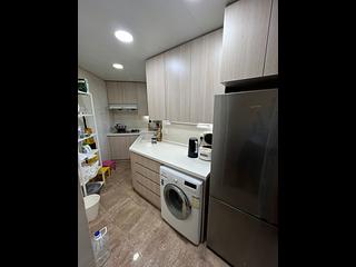 West Kowloon - Sorrento Phase 1 Block 6 08