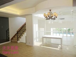 Clear Water Bay - Golden Lake Villa 02