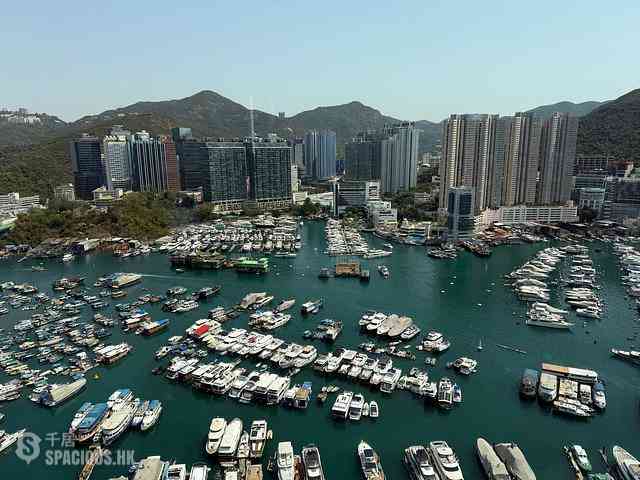 Ap Lei Chau - Larvotto Block 6 01
