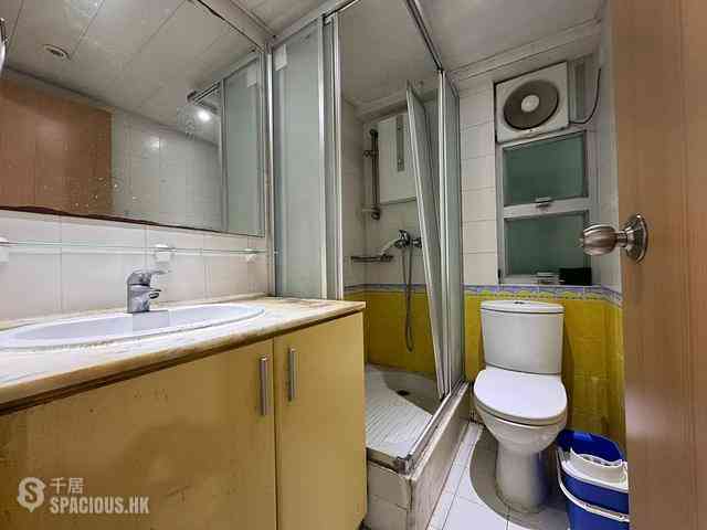 Sheung Wan - Midland Centre Block B 07