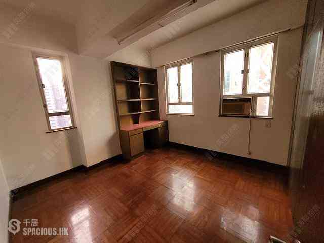 Wan Chai - Pao Woo Mansion 03