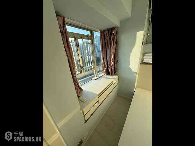 Mong Kok - Cheong Fat Mansion 10