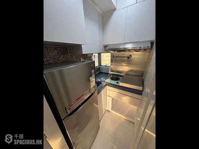 Mong Kok - Cheong Fat Mansion 15