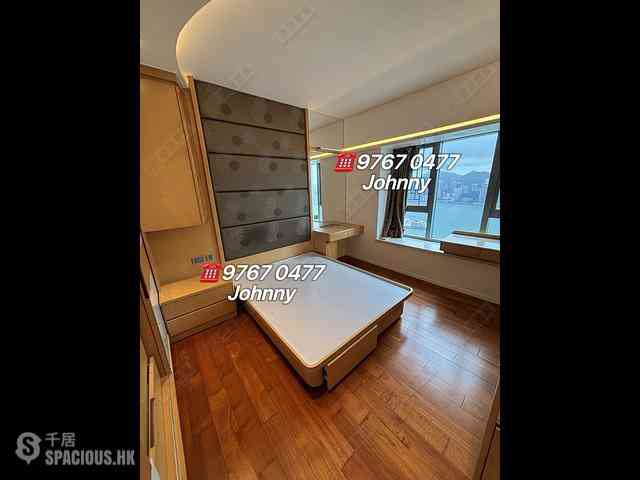 West Kowloon - The Harbourside Block 1 04