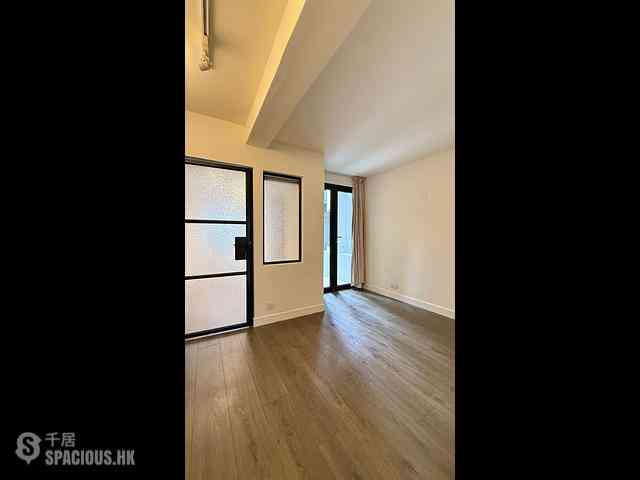 Sai Ying Pun - 345, Queen's Road West 06