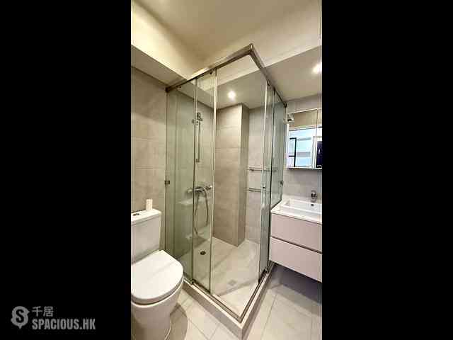 Sai Ying Pun - 345, Queen's Road West 08