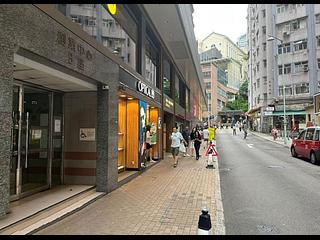 Shek Tong Tsui - Chong Yip Centre Block B 13