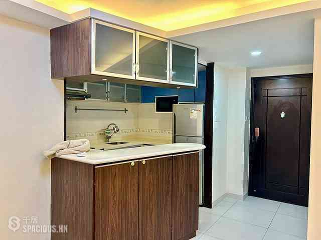 Kennedy Town - Joyful Building 01