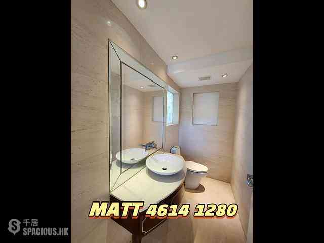 Chung Hom Kok - Magnolia (The Crown Villas) 11