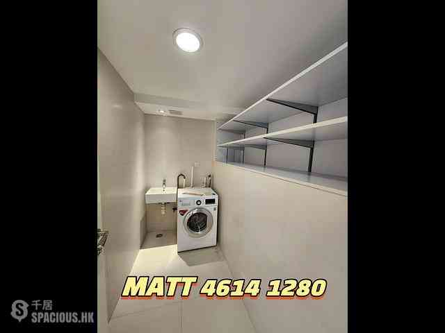 Chung Hom Kok - Magnolia (The Crown Villas) 15