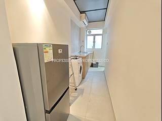 Central - 12, Gough Street 04