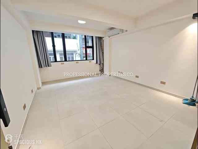 Central - 12, Gough Street 01