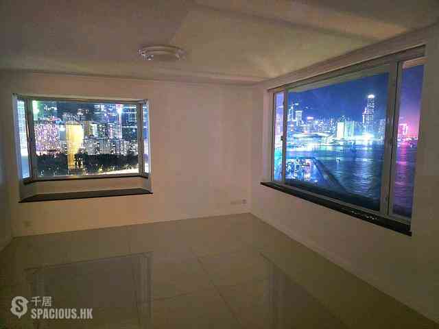 Causeway Bay - Victoria Centre 13