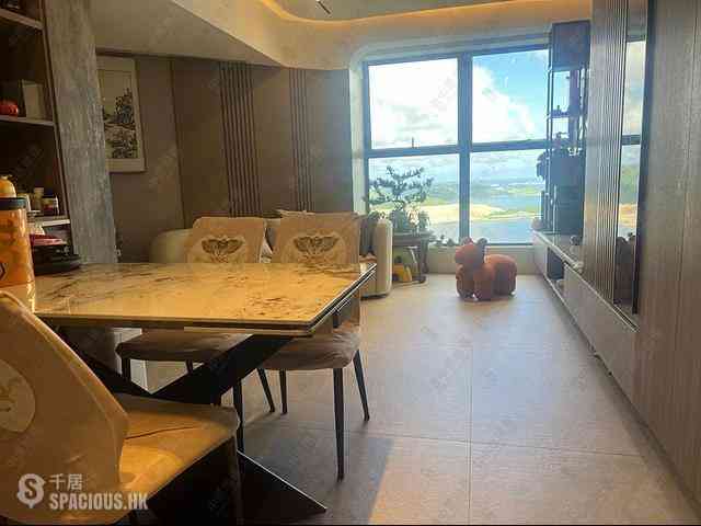 Siu Sai Wan - Island Resort Block 3 08