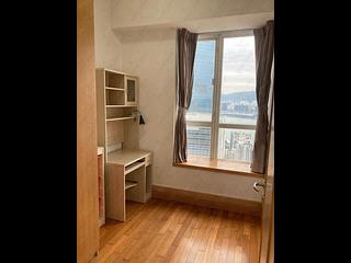 Quarry Bay - The Orchards Block 1 08