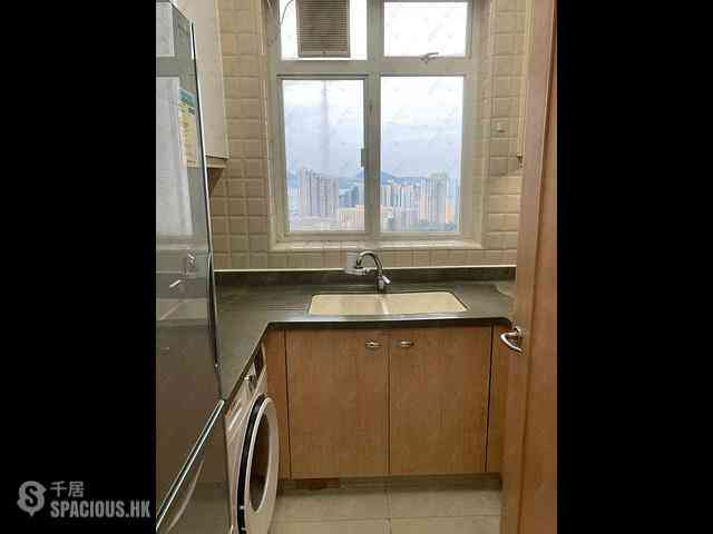 Quarry Bay - The Orchards Block 1 14