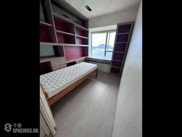 Siu Sai Wan - Island Resort Block 6 02