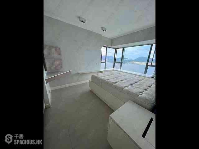 Siu Sai Wan - Island Resort Block 6 03