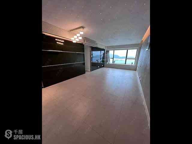 Siu Sai Wan - Island Resort Block 6 05