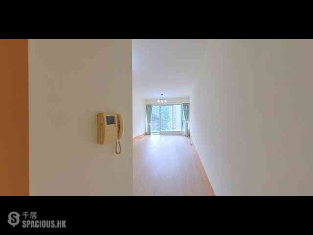 Quarry Bay - The Orchards Block 1 01