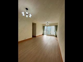 Quarry Bay - The Orchards Block 1 02
