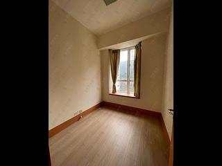 Quarry Bay - The Orchards Block 1 08