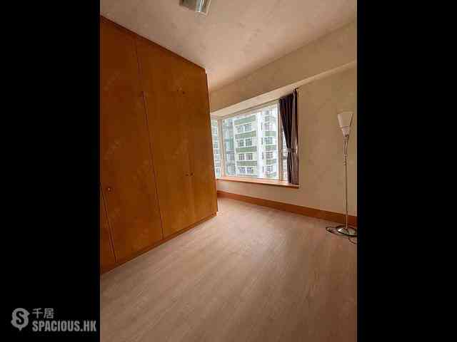Quarry Bay - The Orchards Block 1 11