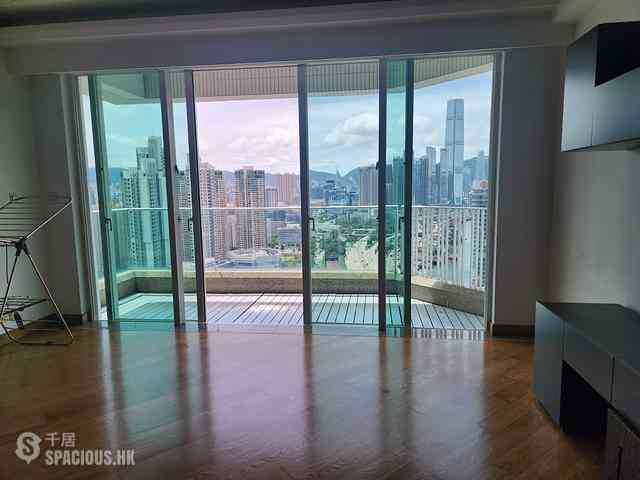 Tai Kok Tsui - Harbour Green Tower 1 02