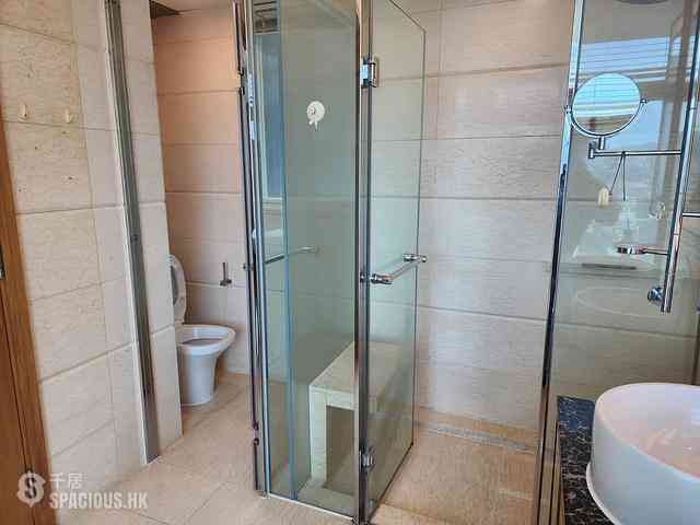 Tai Kok Tsui - Harbour Green Tower 1 12