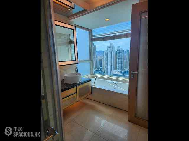 Tai Kok Tsui - Harbour Green Tower 1 15