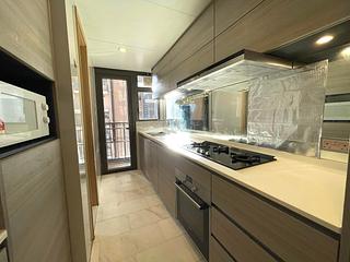 Tung Chung - The Visionary Tower 5 08