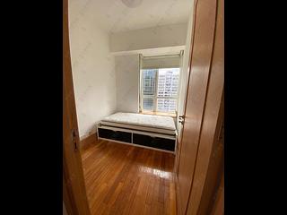 Quarry Bay - The Orchards Block 1 03