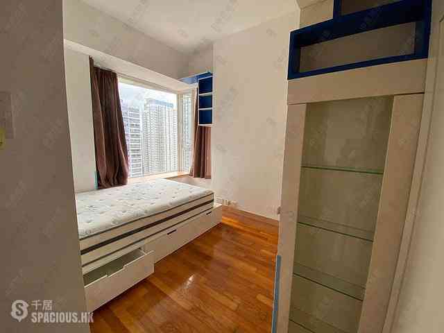 Quarry Bay - The Orchards Block 1 05